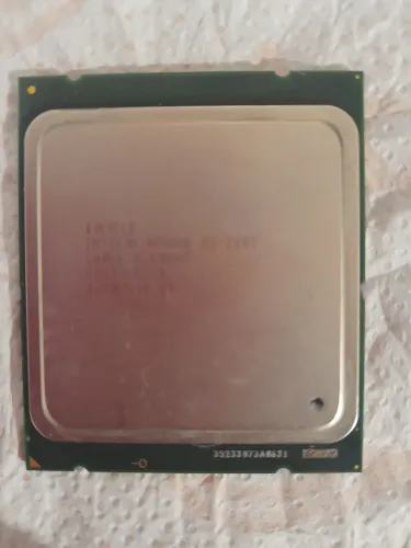 Xeon 2689 + 16gb ddr3