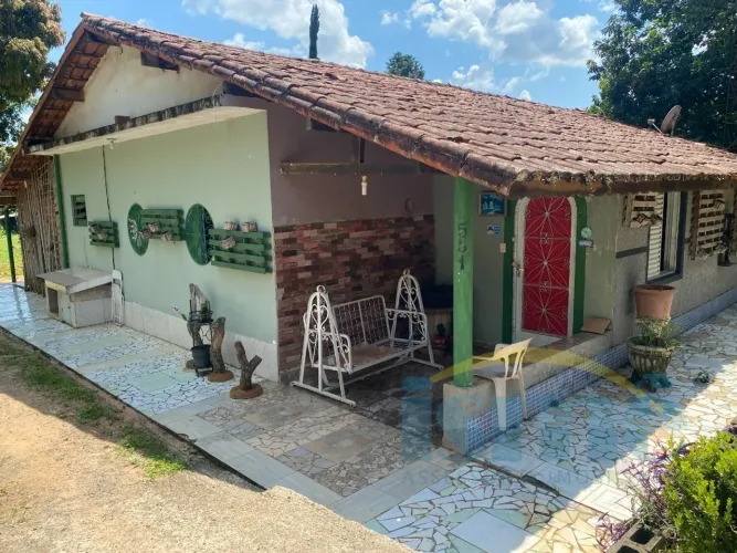 CHÁCARA ESTILO RANCHO EM BARÃO GERALDO, FUNDOS C/ RIBEIRÃO ANHUMAS