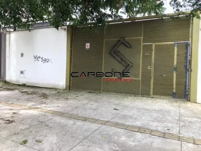 Terreno de 318m² no Jardim Avelino