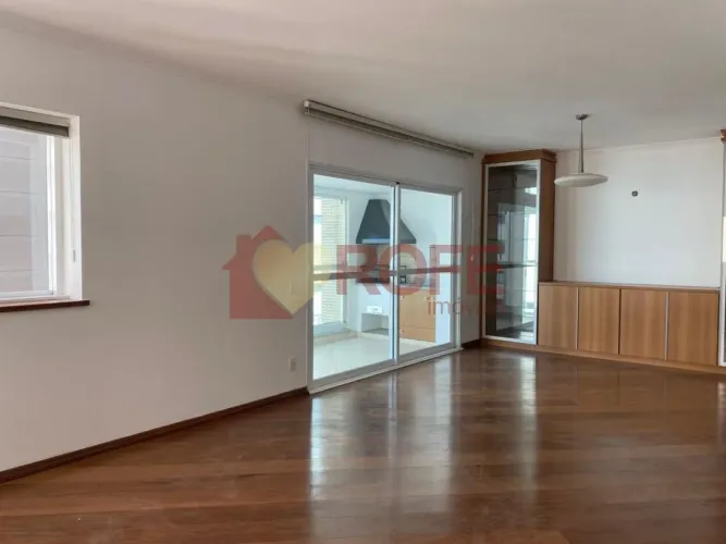 Apartamento para alugar, 3 quartos, 155 m², no Maison Giverny, Campo Belo, São Paulo.