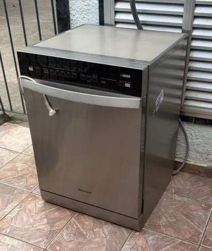 Lava louça Brastemp com defeito