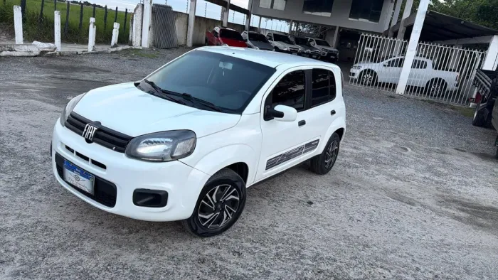 Fiat Uno Attractive 1.0 EVO Fire Flex 8V 5P 2021