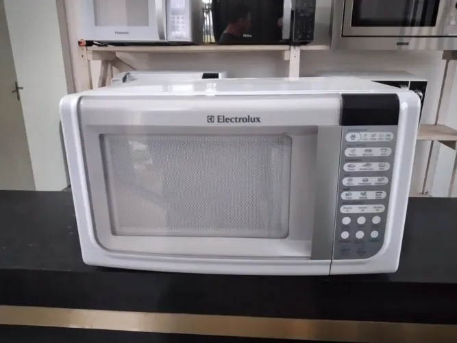 MICRO-ONDAS ELETROLUX