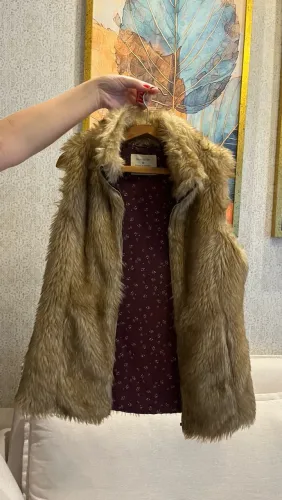 Jaqueta de pelo bege