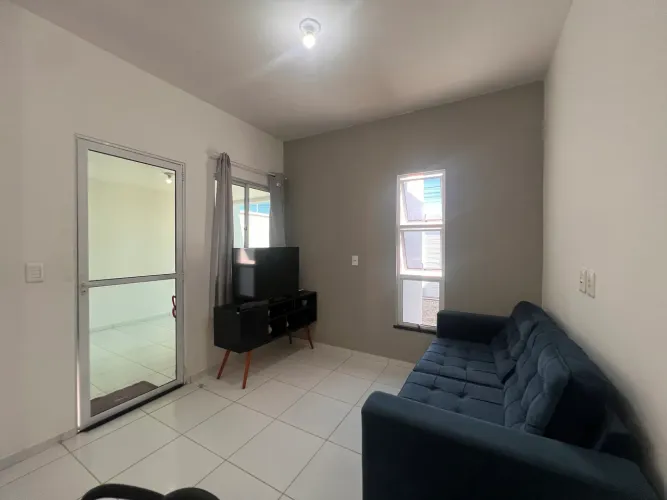 Casa para alugar - Planalto norte 2.200/mês