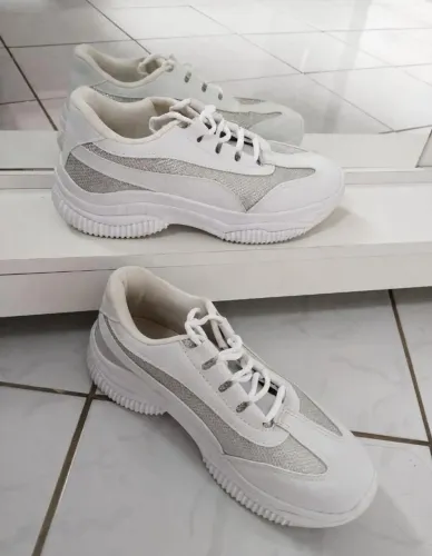Tênis branco feminino 