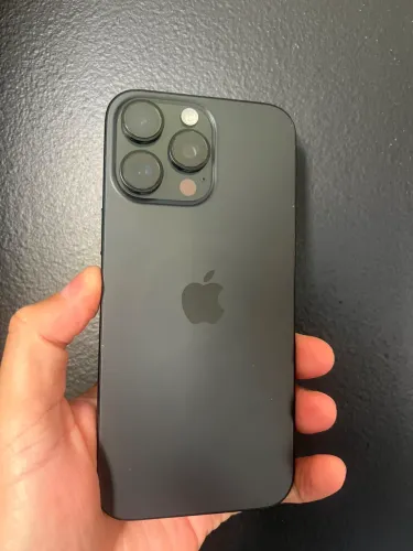 Vendo lindo iPhone 16 pro Max 256g. Impecável, bateria 91% nunca foi