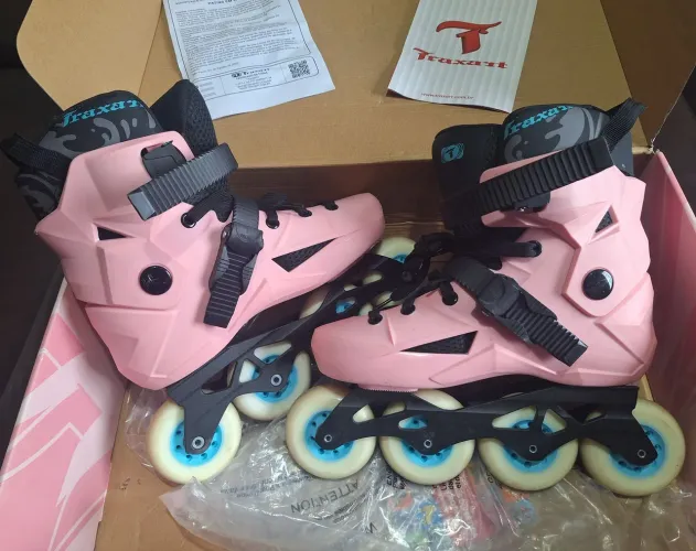Patins Traxart Revolt Freestyle