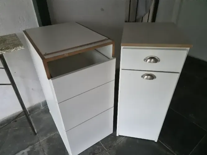 2 Mesas de cabeceira