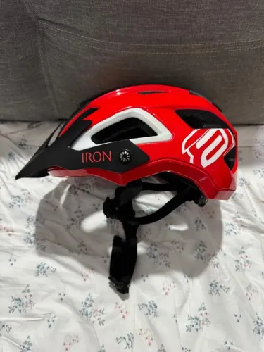 Capacete de bicicleta ASW Iron vermelho - usado