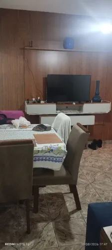 Vende-se ou troca casa por outra casa 