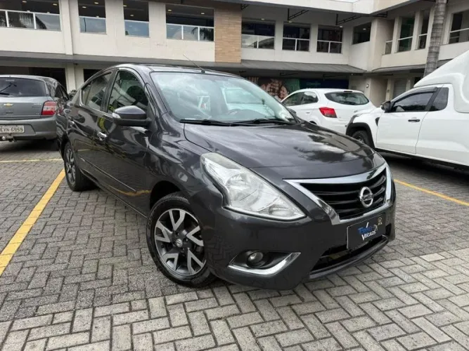Nissan Versa SL 1.6 16V Flex Fuel 4P Mec. 2017