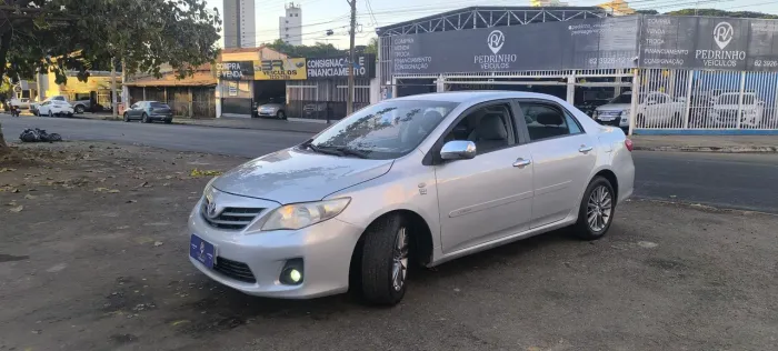 Toyota Corolla GLI 1.8 Flex 16V Aut. 2012