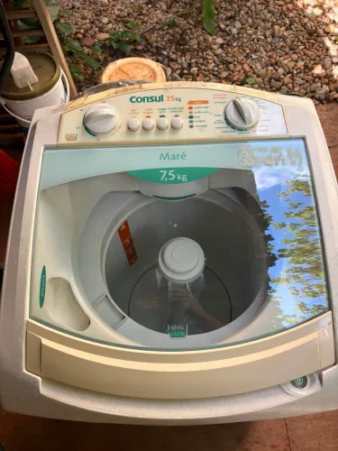 Máquina de Lavar automática 7.5kg Consul / 220v