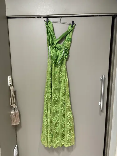 Vestido verde de festa