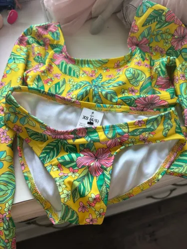 Biquíni floral importado novo
