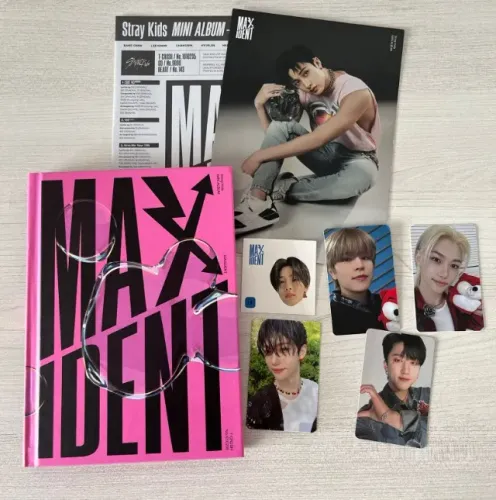 Álbum do stray kids maxident T-crush com cards, CD, foto,adesivo e revista