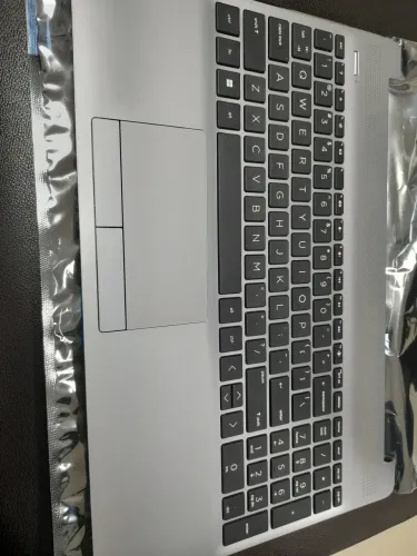 Vendo base superior notebook HP novo