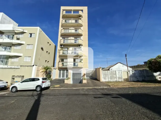 Apartamento para locação no bairro Osvaldo Rezende