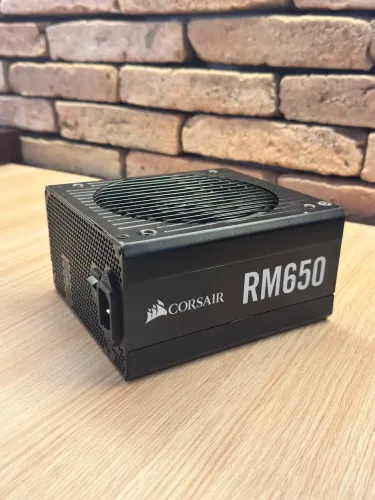 Fonte Corsair 650w