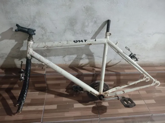 QUADRO DE BICICLETA USADO