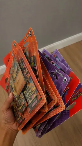 Blister triplo herois excelsos gastly e charmandr, 2 unidades de ghastly e 2 de charmander