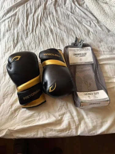 kit de luva e caneleira de lutas marciais