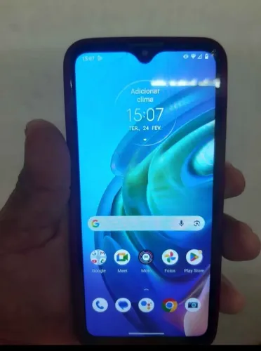 Moto G 10 64gb com a tela trincada 