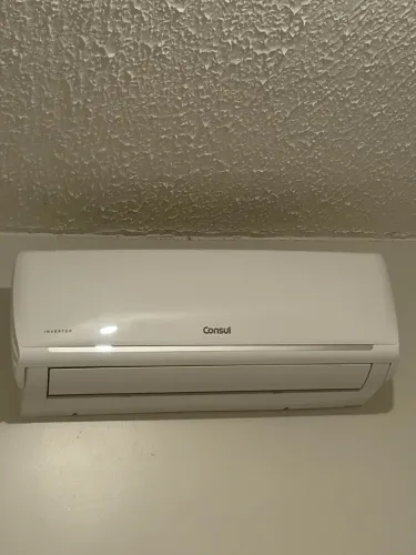 Central de Ar Split 9000 Btu's Bivolt