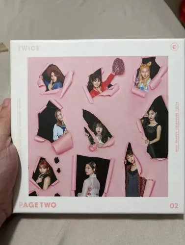 Álbum Twice Page Two