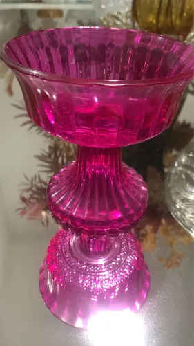 Bomboniere em vidro lapidado rosa