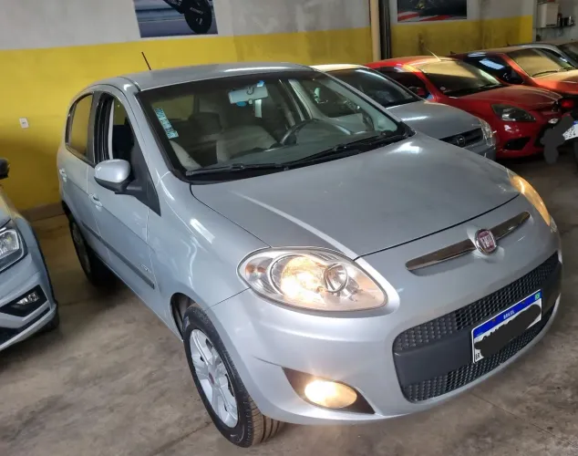 Fiat Palio Essence 1.6 Flex 16V 5P 2013