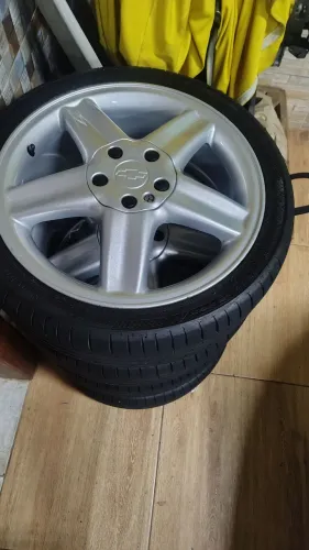 Rodas aro 17 pneus novos 