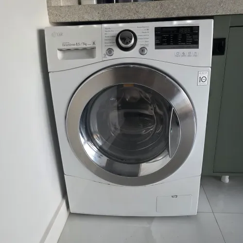 Máquina de lavar LG (pequenos defeitos leia a legenda)