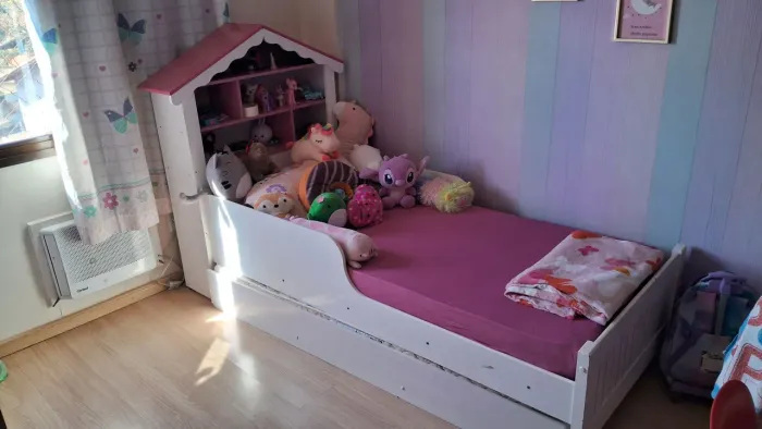 Cama infantil casinha