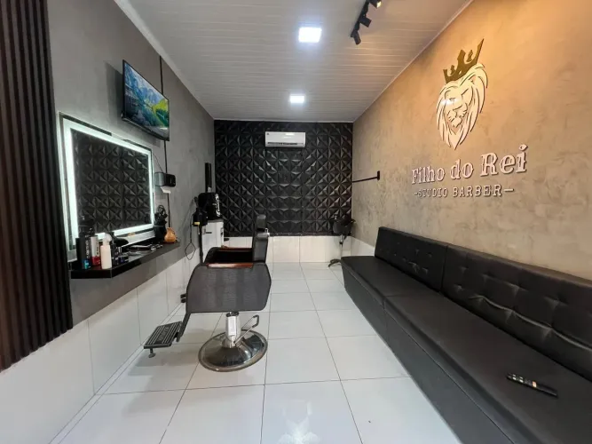 Trabalhamos com pintura, emassamento, texturização e acabamentos residências.