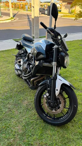 Yamaha MT-07 2018 Branca ? 42.000 km ? Muito Conservada