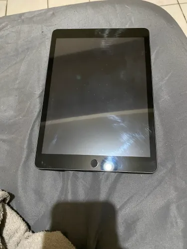iPad 9 seminovo 64gb Prata