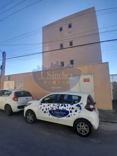 Apartamento para Locação em Itaquaquecetuba, Tipoia, 2 dormitórios, 1 banheiro, 1 vaga