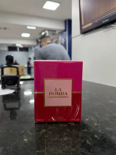 PERFUME LA BOMBA - CAROLINA HERRERA - 50ml