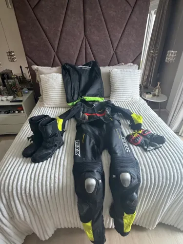 Traje motoqueiro completo