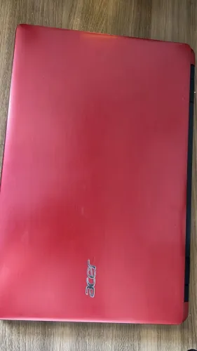 Acer Aspire Core i5 | Teclado Alfanumérico | Design Premium Red