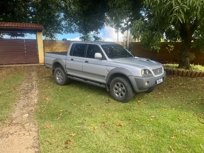 Mitsubishi L200 Outdoor GLS 2.5 4X4 CD TDI Diesel 2010