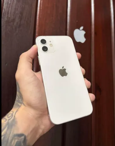 iPhone 12 64 