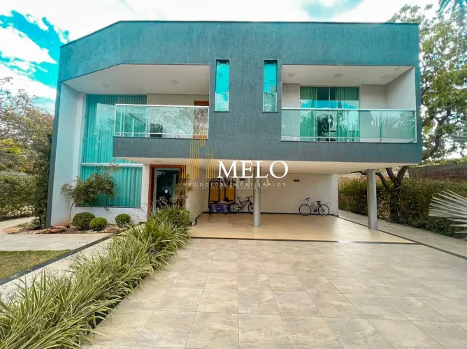 Belíssima Casa em Condomínio de Lagoa Santa a Venda por R$2.500.000,00