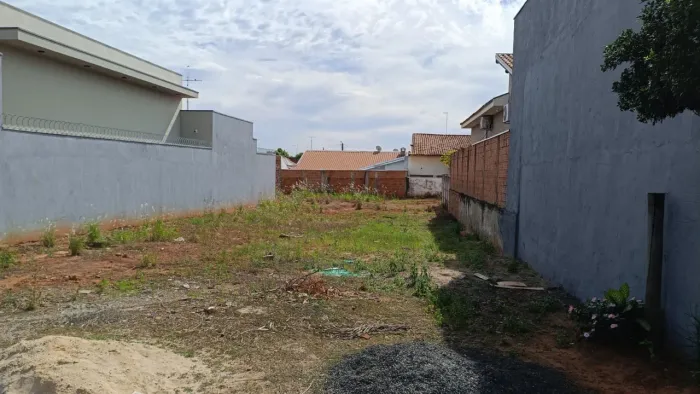 Lote no centro de Macaubal