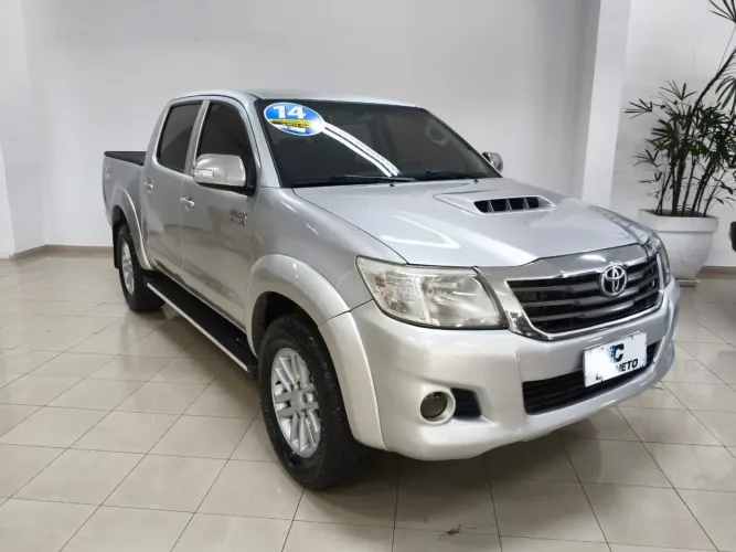 Toyota Hilux CD SRV D4-d 4X4 3.0 TDI Diesel AUT 2014
