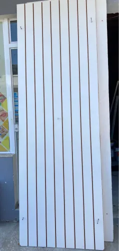 VENDO 2 FOLHAS DE PAINEL CANALETADO - BALCÃO PARA LOJA