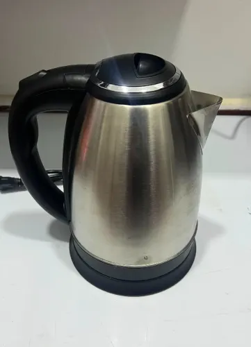 Chaleira Elétrica Elgin Inox 2L 110V