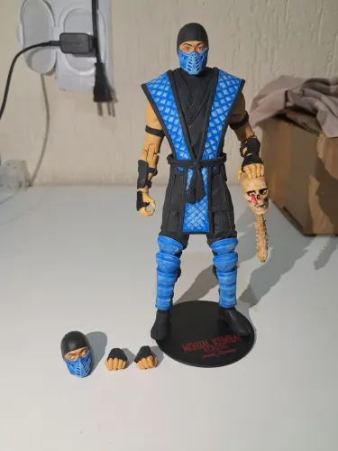 Sub zero CUSTOM LOSE McFarlane Toys